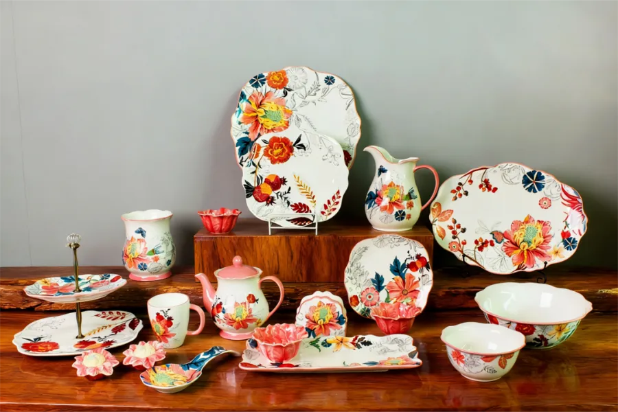 Garden Ceramic Tableware Set: Bringing the Art of Springtime Flowers to Your Table Garden Ceramic Tableware Set: Bringing the Art of Springtime Flowers to Your Table